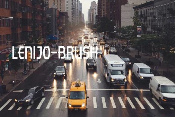 Lenjo Brush: A Modern Display Font with Creative Edge